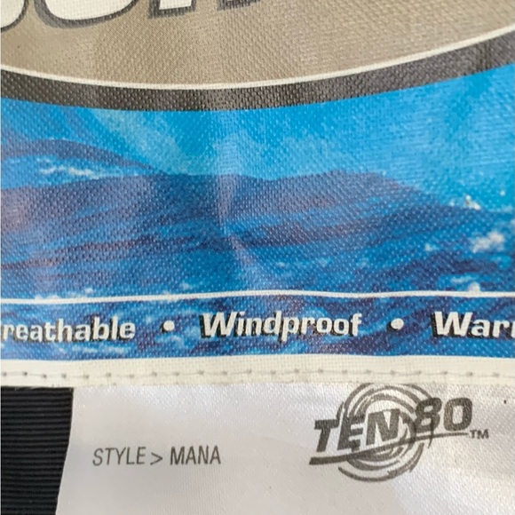 Waterproof Black and Green Jacket - Picture 9 of 12